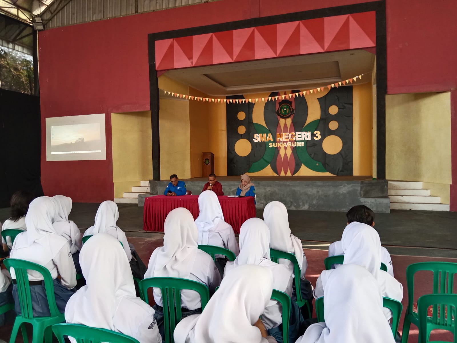 Kegiatan Pusat Informasi dan Konseling Remaja (PIK-R) di SMAN 3 Sukabumi